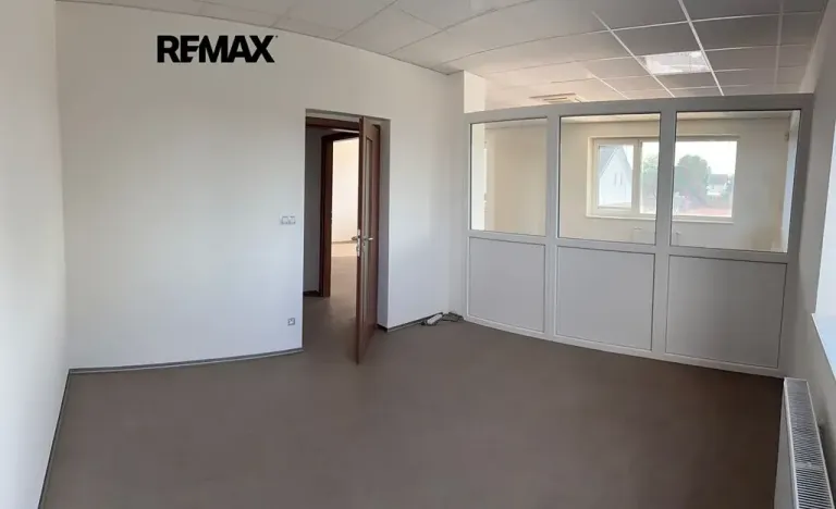 Pronájem kanceláře, Praha - Horní Počernice, Plkovská, 80 m2