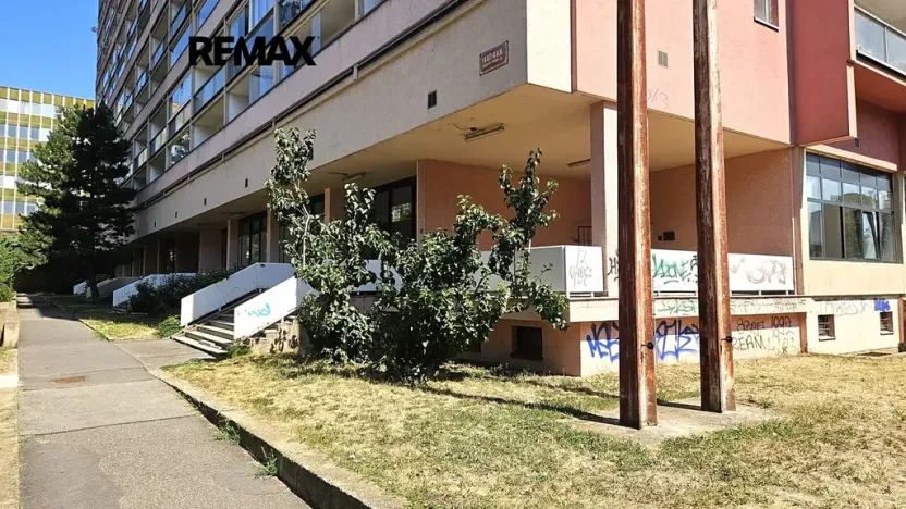 Prodej bytu 1+kk, Praha - Vršovice, Tádžická, 33 m2