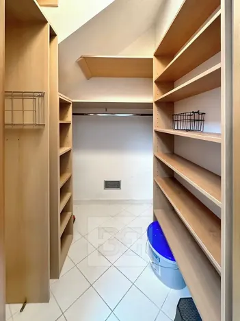 Pronájem bytu 4+kk, Praha - Vokovice, Irská, 153 m2