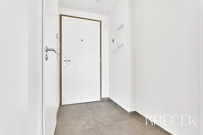 Pronájem bytu 1+kk, Třebíč, Družstevní, 28 m2