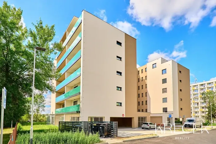 Pronájem bytu 1+kk, Třebíč, Družstevní, 28 m2