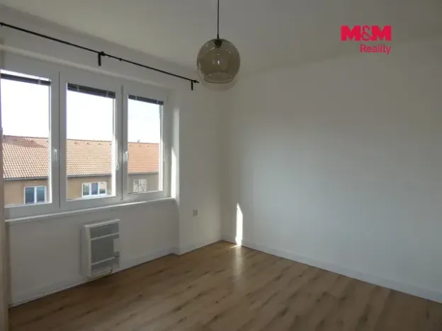 Pronájem bytu 2+1, Louny, 28. října, 56 m2