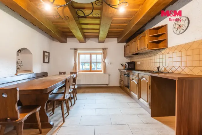 Prodej rodinného domu, Velké Karlovice, 160 m2