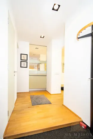 Pronájem bytu 2+kk, Praha - Nusle, Pod vilami, 103 m2