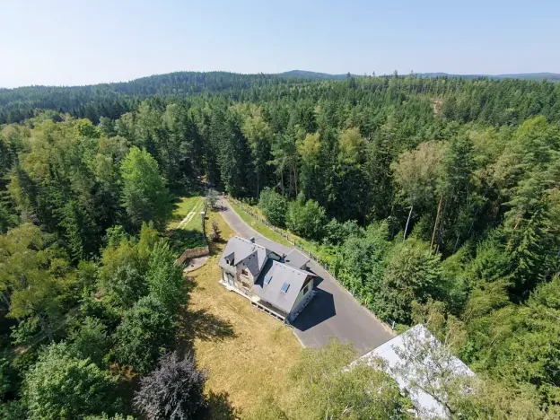 Prodej rodinného domu, Plesná, Sokolská, 200 m2