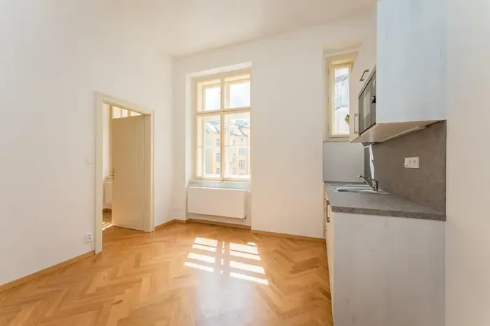 Pronájem bytu 2+kk, Praha - Staré Město, Kozí, 39 m2