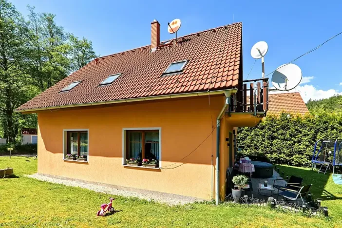 Prodej rodinného domu, Karlovy Vary, Slovenská, 162 m2