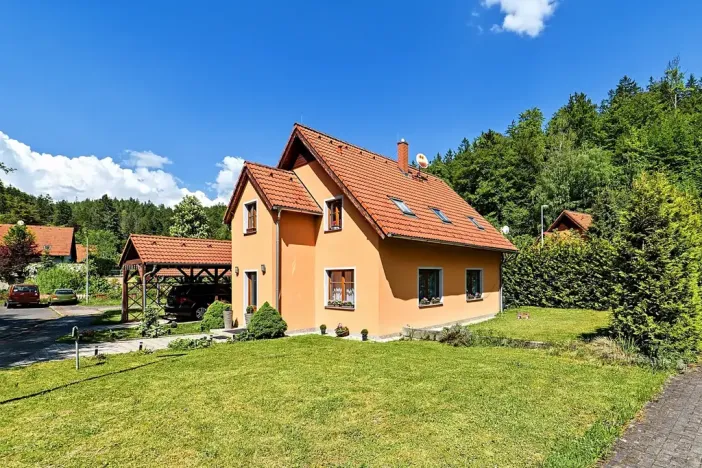 Prodej rodinného domu, Karlovy Vary, Slovenská, 149 m2