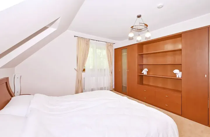 Prodej rodinného domu, Karlovy Vary, Slovenská, 149 m2