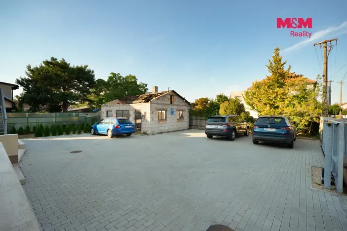 Prodej obchodního prostoru, Lázně Bohdaneč, Škroupova, 202 m2