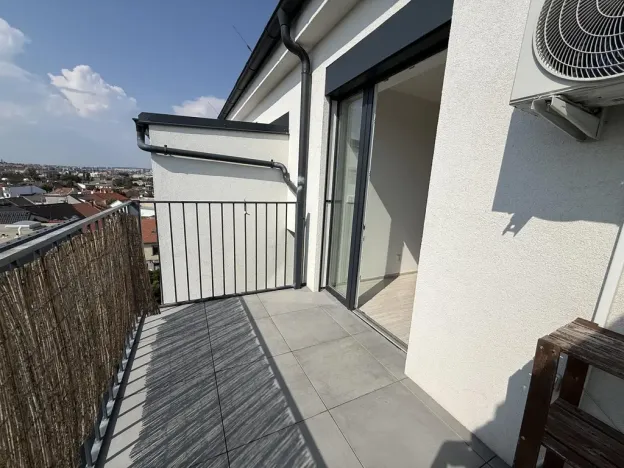 Pronájem bytu 2+kk, Brno - Židenice, Letní, 56 m2