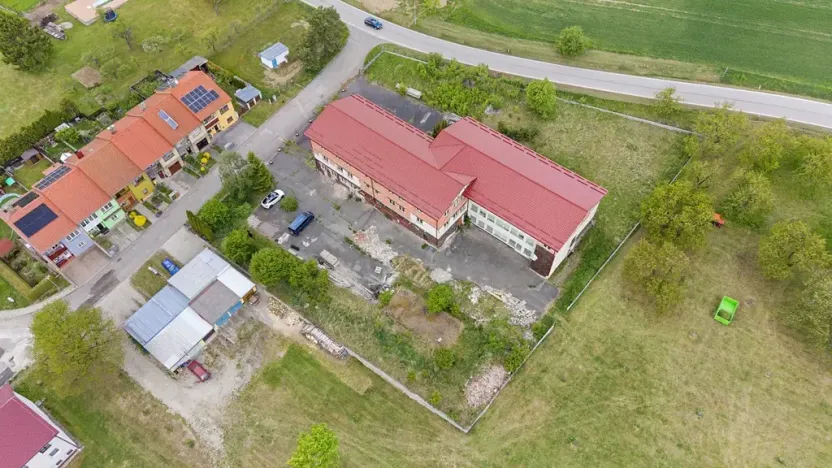 Prodej ubytování, Staré Hobzí, 1650 m2