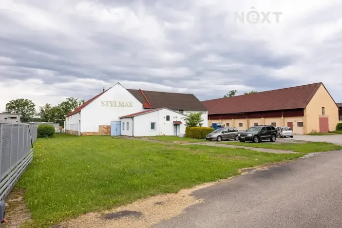 Pronájem výrobních prostor, Boršov nad Vltavou, 400 m2