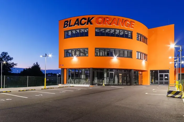Pronájem kanceláře, Mělník, Bezručova, 240 m2