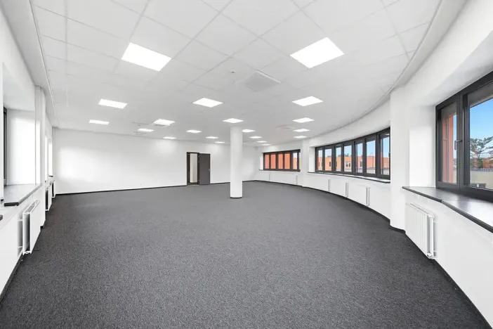 Pronájem kanceláře, Mělník, Bezručova, 240 m2