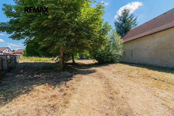 Prodej pozemku pro bydlení, Svéradice, 2388 m2