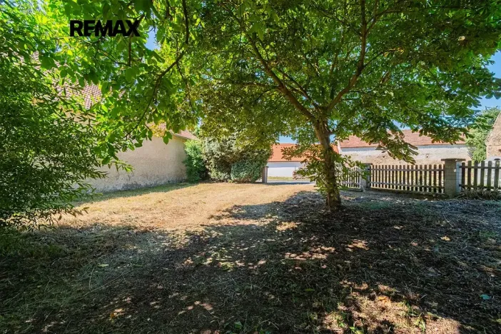 Prodej pozemku pro bydlení, Svéradice, 2388 m2