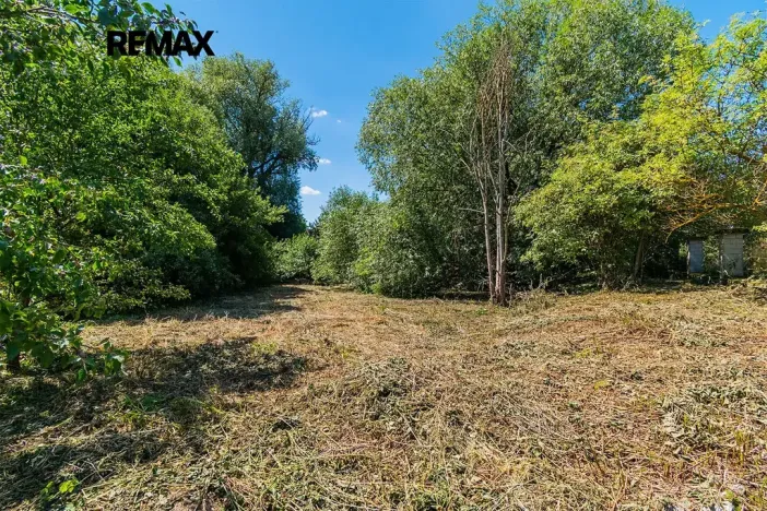 Prodej pozemku pro bydlení, Svéradice, 2388 m2