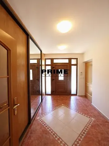 Pronájem rodinného domu, Praha - Nebušice, Druhého odboje, 390 m2