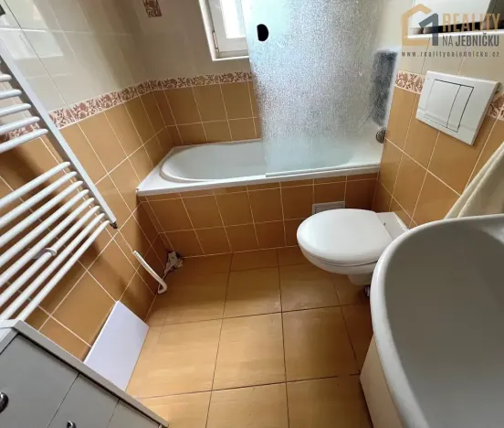 Pronájem bytu 2+kk, Častolovice, U Konopáče, 72 m2