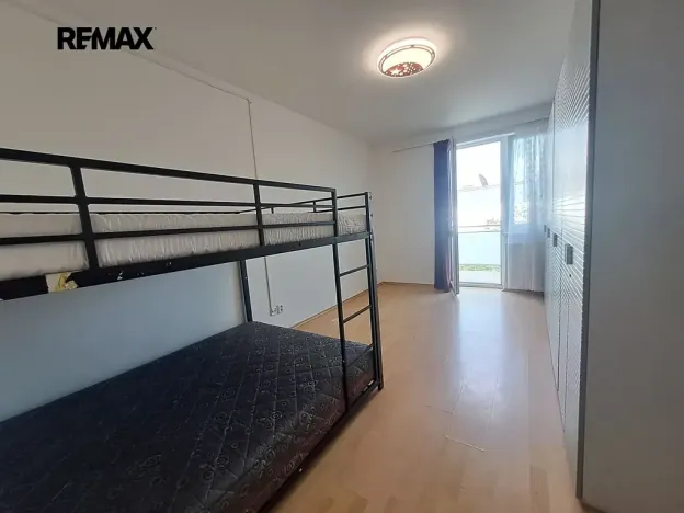 Pronájem bytu 2+1, Praha - Běchovice, Českobrodská, 77 m2