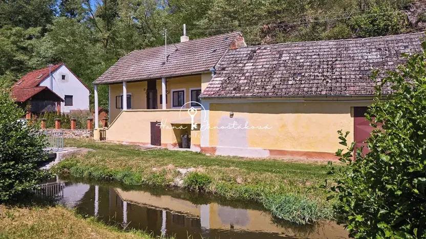 Prodej rodinného domu, Štěkeň, Podskalí, 83 m2