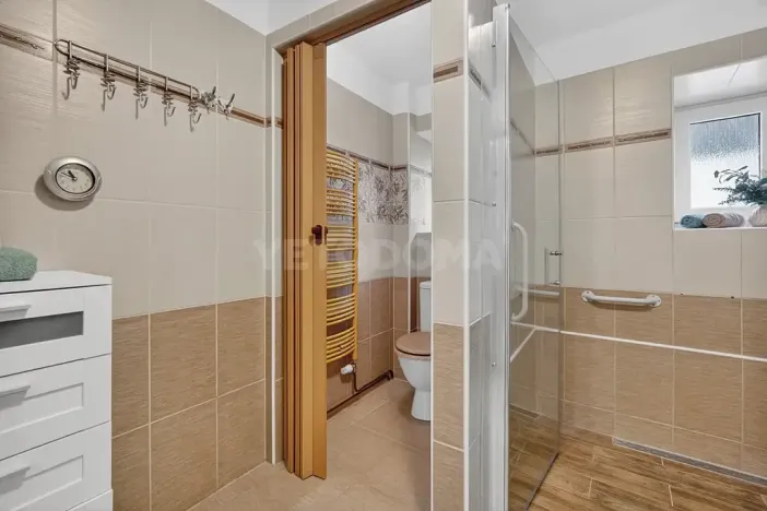 Prodej rodinného domu, Benešovice, 231 m2
