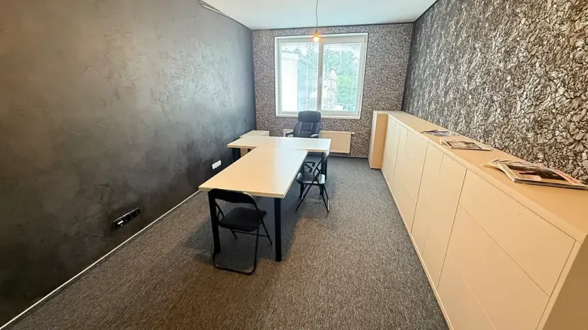 Pronájem kanceláře, Plzeň, Jateční, 230 m2