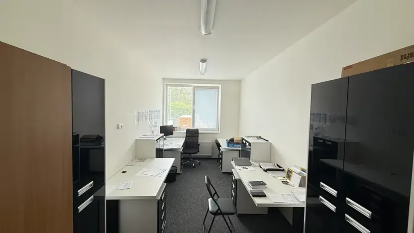 Pronájem kanceláře, Plzeň, Jateční, 230 m2