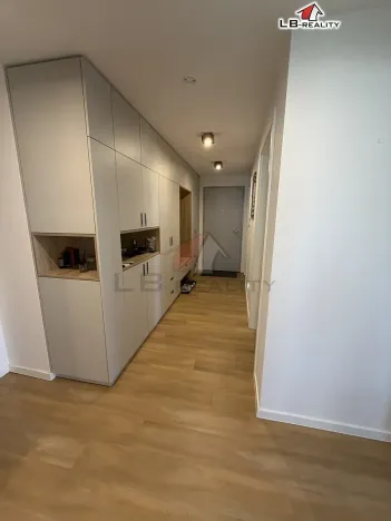 Prodej bytu 4+kk, Kolín, Zásmucká, 90 m2