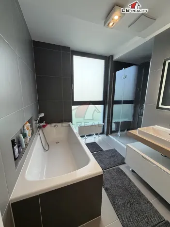 Prodej bytu 4+kk, Kolín, Zásmucká, 90 m2