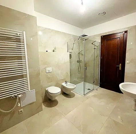 Prodej bytu 2+1, Karlovy Vary, Divadelní náměstí, 90 m2