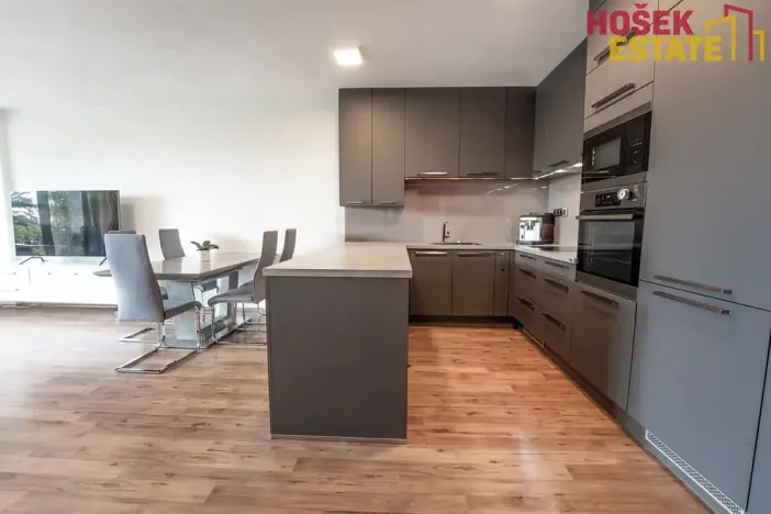 Prodej bytu 3+kk, Holubice, 89 m2