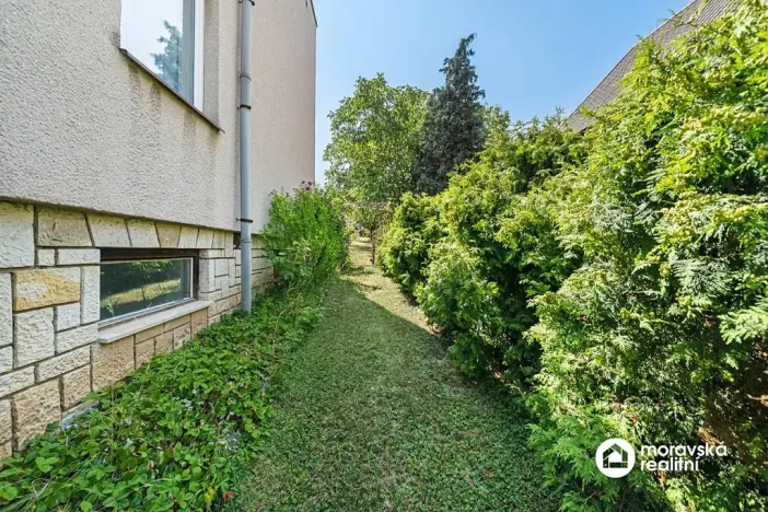 Prodej rodinného domu, Praha - Stodůlky, Pod viaduktem, 210 m2