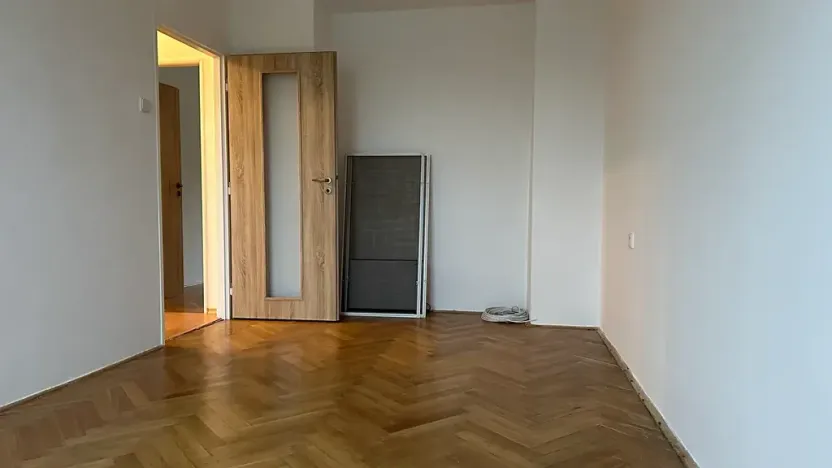 Pronájem bytu 2+1, Bánov, 55 m2