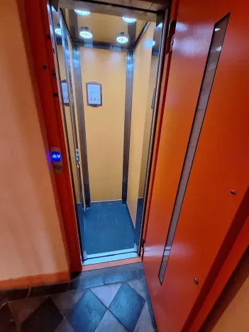 Pronájem bytu 4+kk, Praha - Vysočany, Novovysočanská, 160 m2