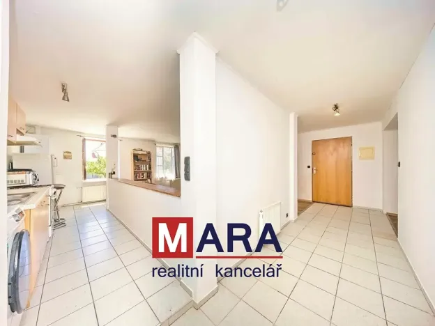 Prodej obchodního prostoru, Tovačov, Náměstí, 739 m2