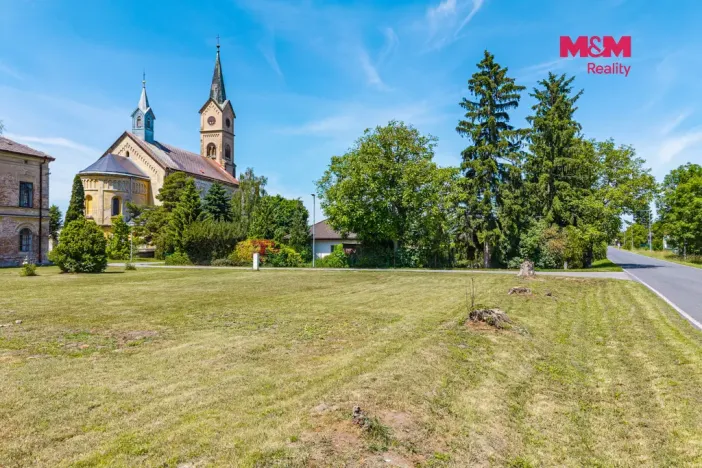 Prodej pozemku pro bydlení, Dvory - Veleliby, 619 m2