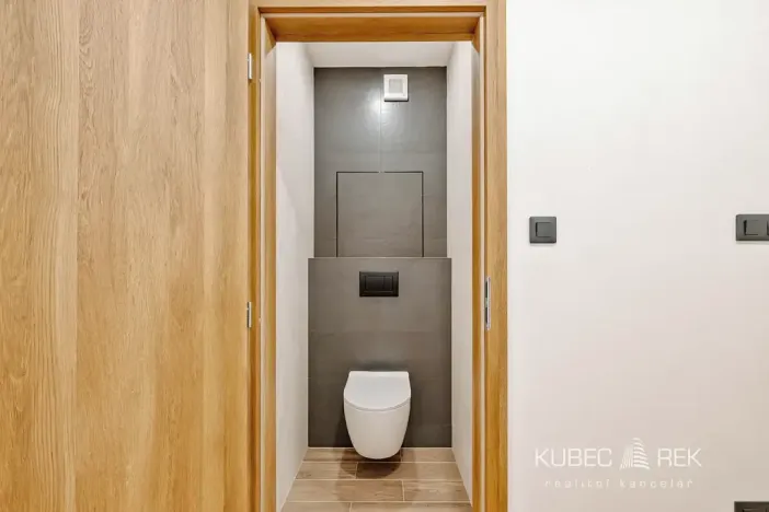 Prodej bytu 3+1, Tábor, Minská, 67 m2