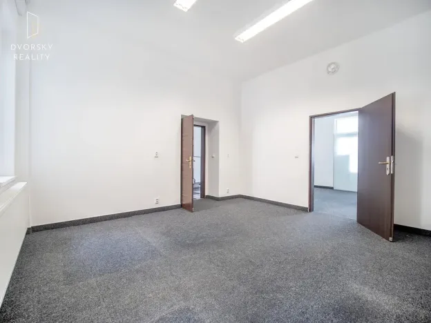 Prodej kanceláře, Mladá Boleslav, Ptácká, 305 m2
