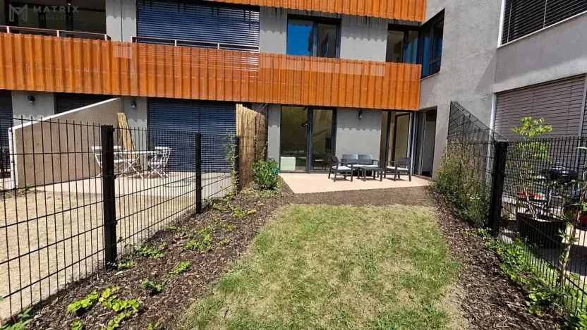 Pronájem bytu 2+kk, Praha - Radlice, U Komína, 52 m2