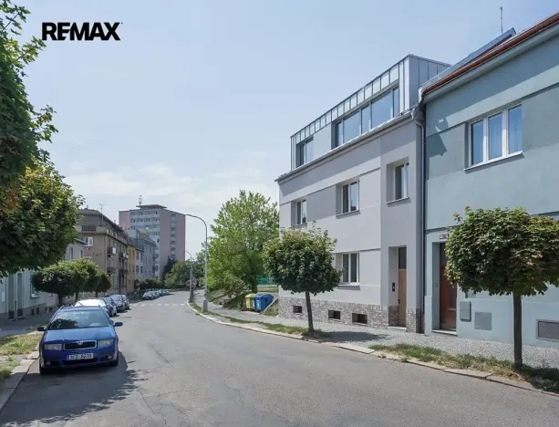 Prodej bytu 2+1, Slaný, Navrátilova, 76 m2
