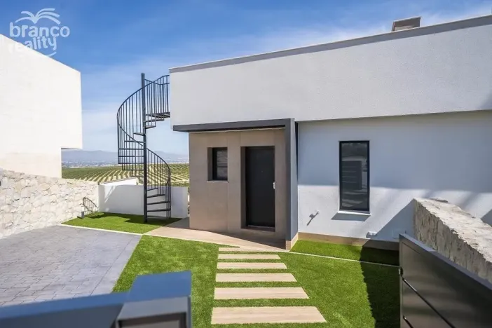 Prodej rodinného domu, Algorfa, Alicante, Španělsko, 238 m2