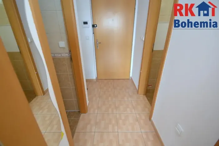 Pronájem bytu 2+kk, Praha - Nusle, Mojmírova, 45 m2