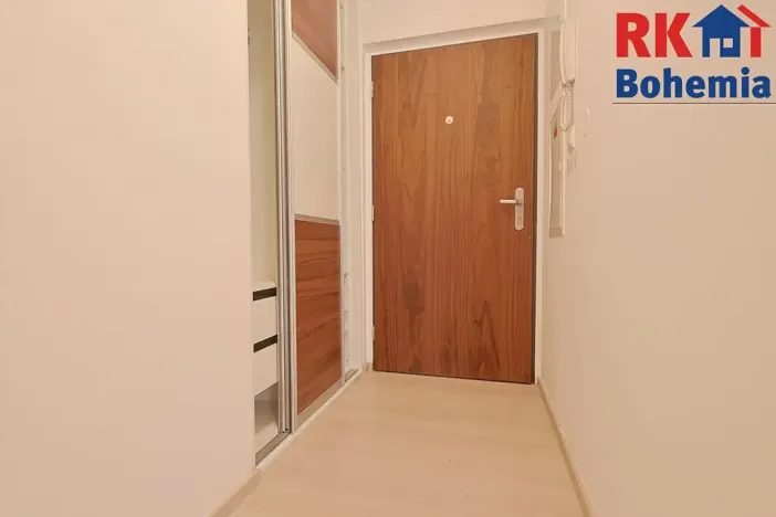 Pronájem bytu 2+kk, Praha - Háje, Loosova, 54 m2
