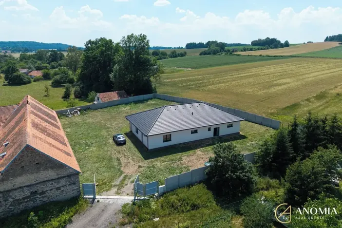 Prodej rodinného domu, Osek, 189 m2