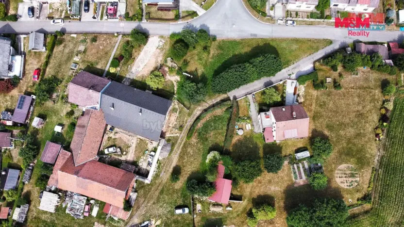 Prodej zahrady, Dolní Dobrouč, 717 m2