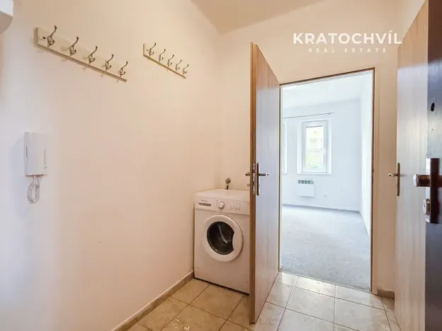 Pronájem bytu 2+kk, Praha - Nusle, Na Veselí, 38 m2