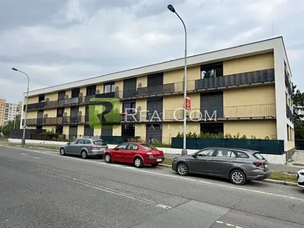 Pronájem bytu 2+kk, Praha - Lhotka, U Nového dvora, 56 m2