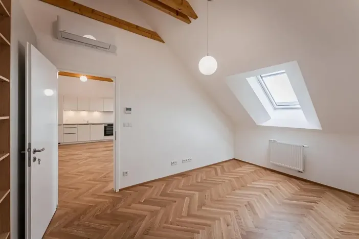 Pronájem bytu 3+kk, Praha - Nové Město, Růžová, 79 m2
